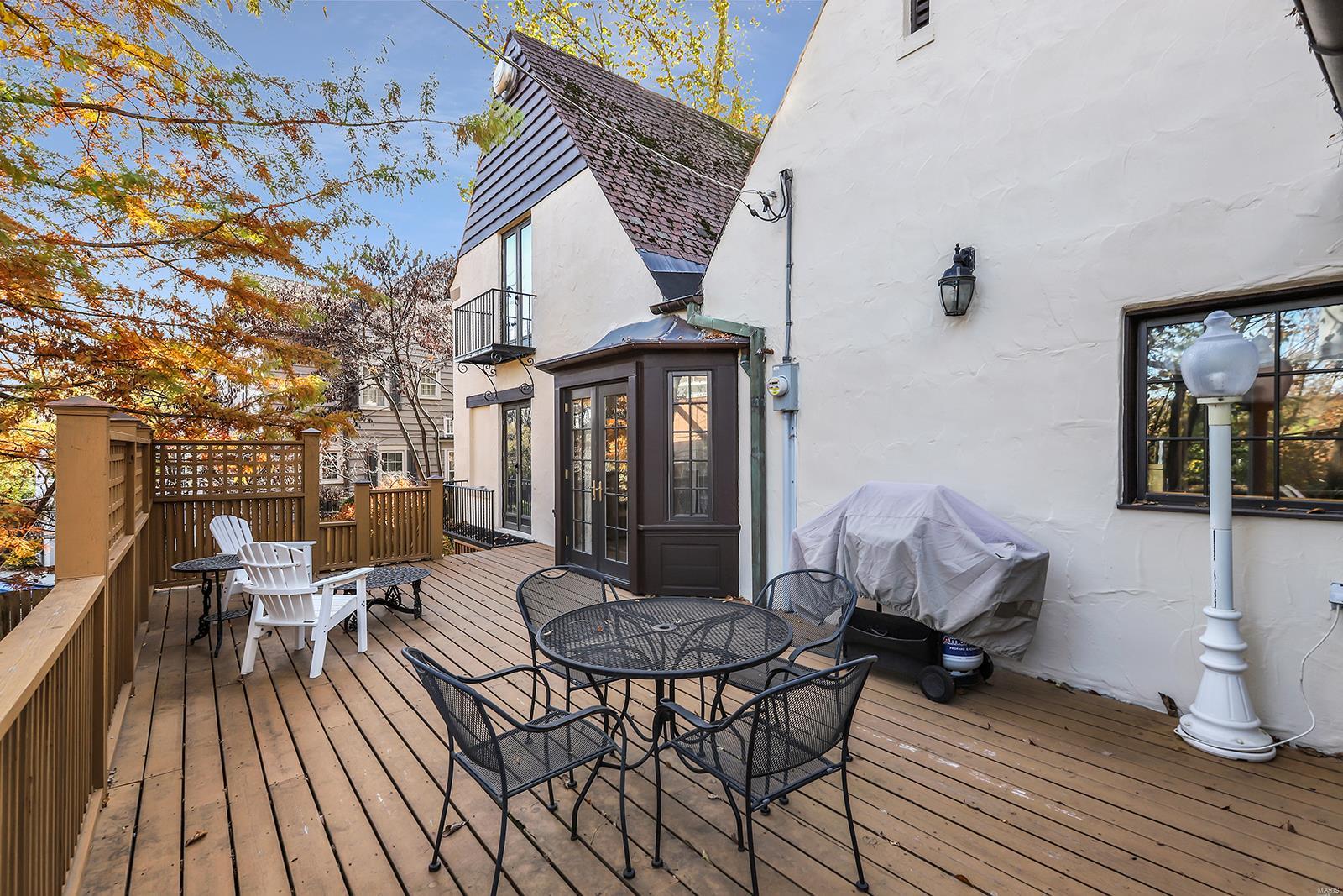 Country Club Place - Residential