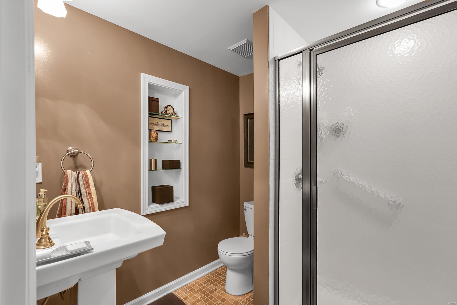 Country Club Place - Residential