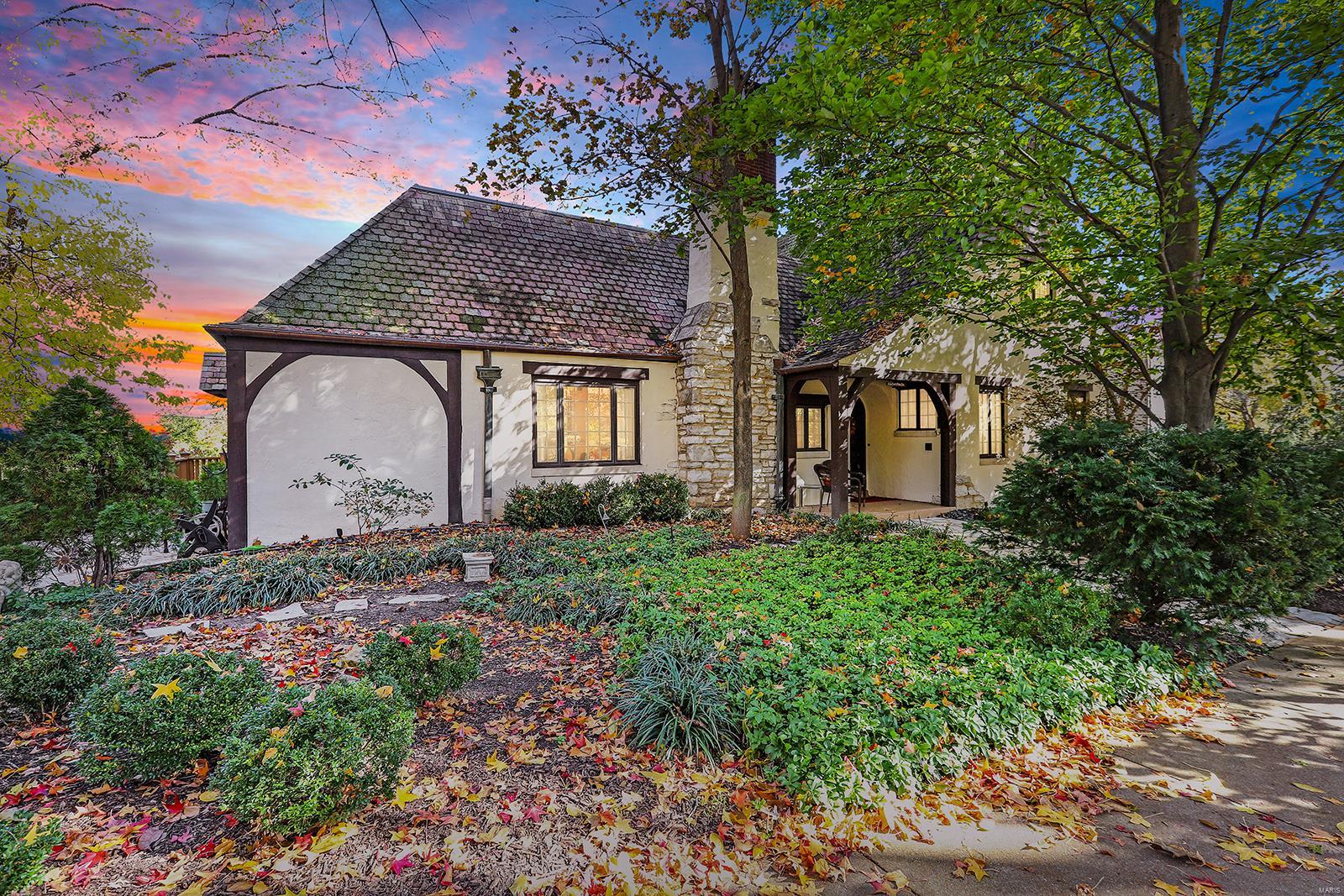 Country Club Place - Residential