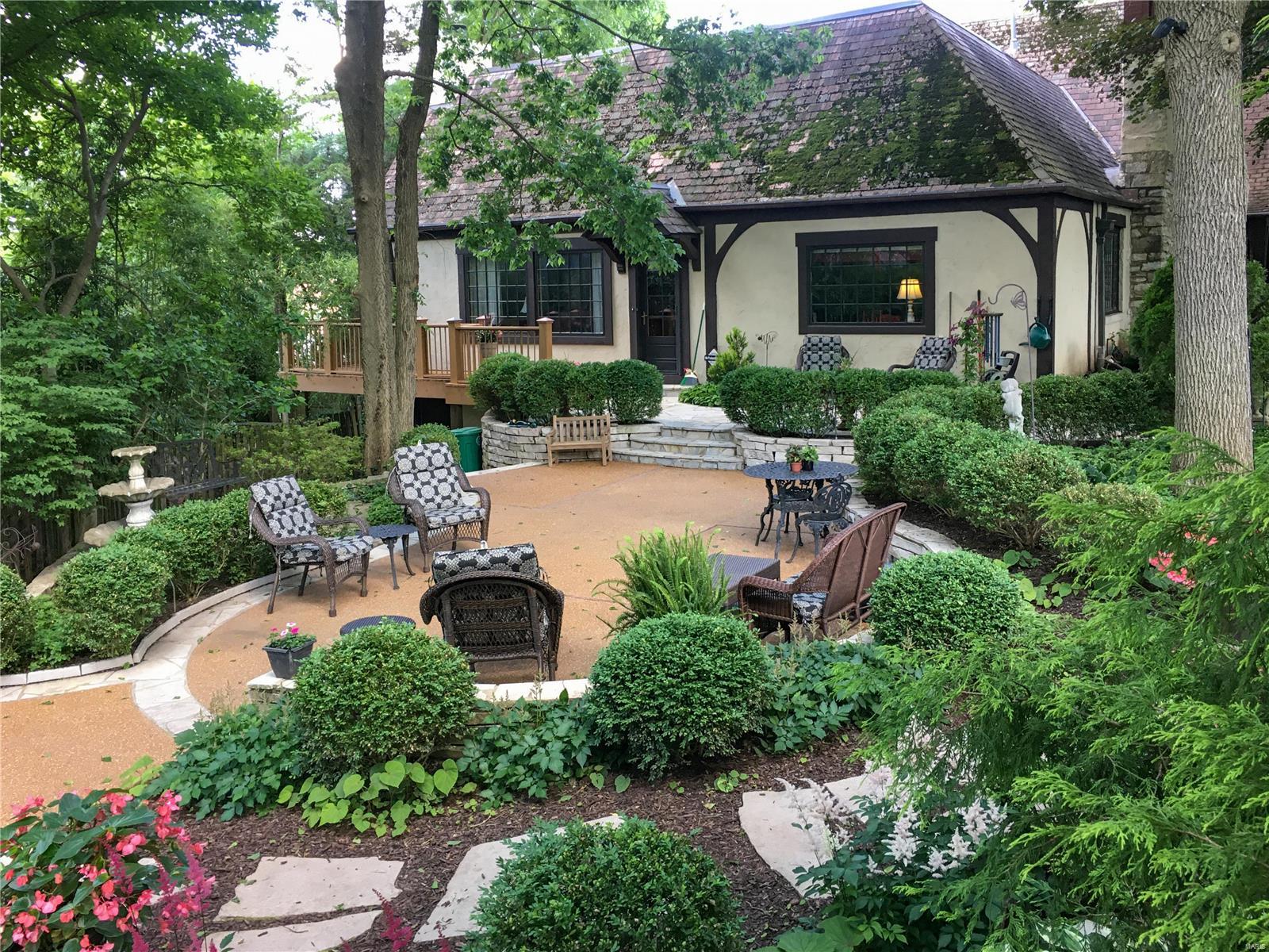 Country Club Place - Residential