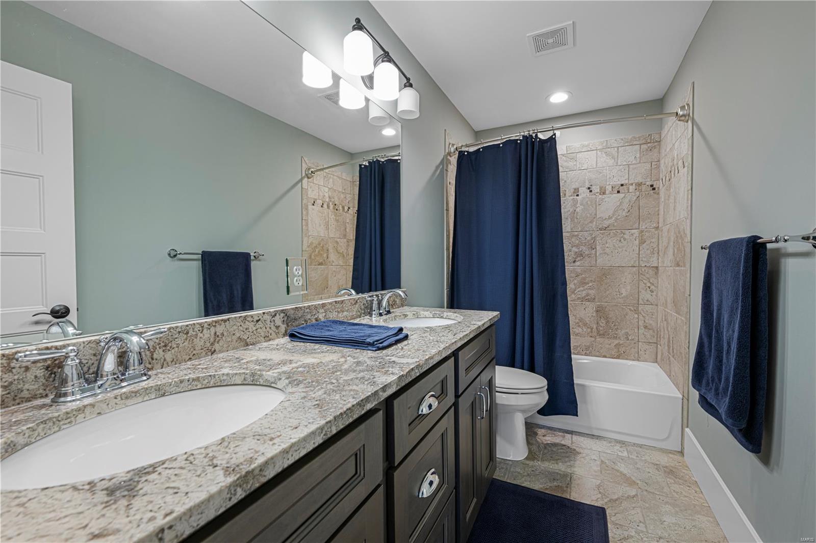 Manhattan Heights - Residential