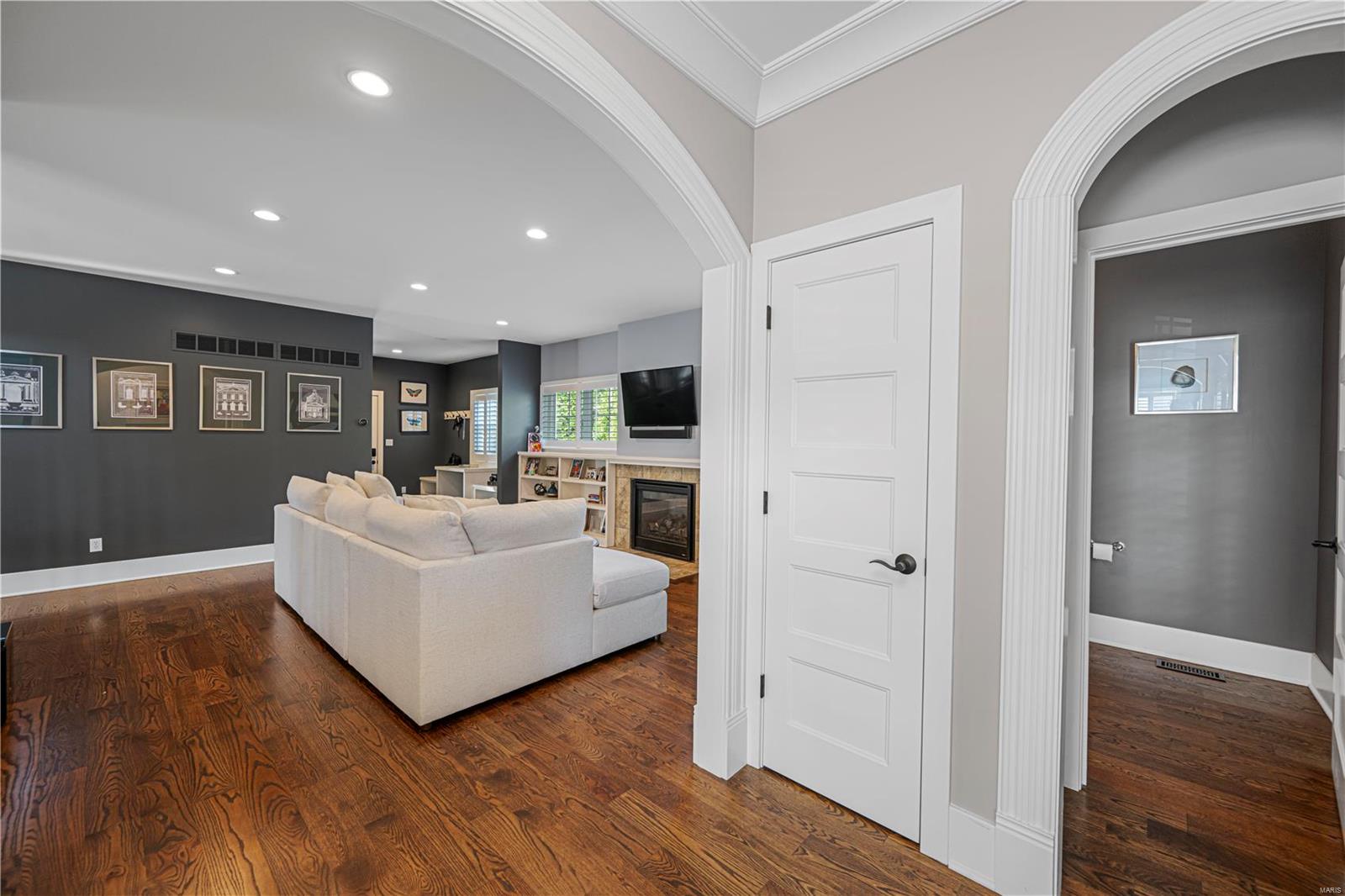 Manhattan Heights - Residential