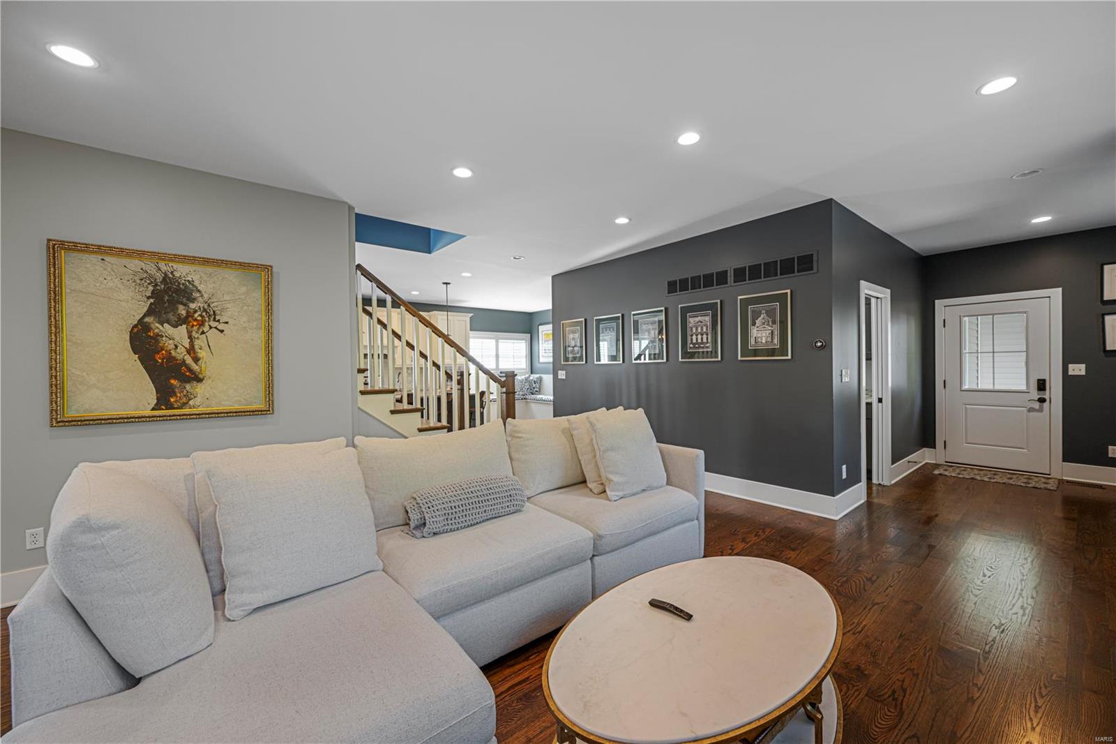 Manhattan Heights - Residential