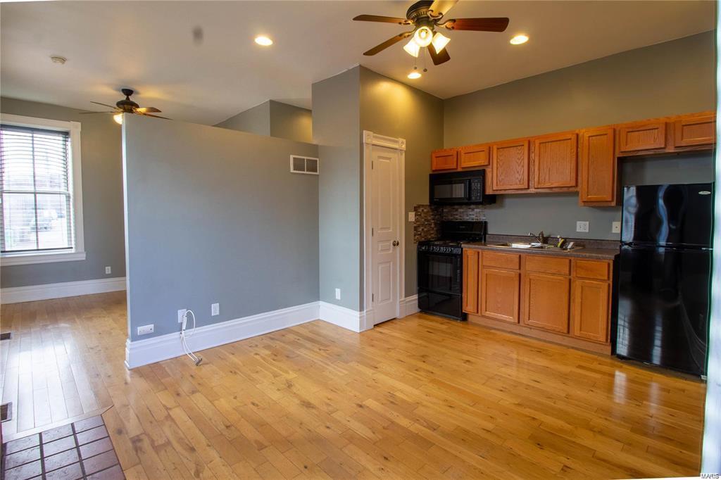 St Louis, Missouri 63104, United States, 1 Bedroom Bedrooms, ,1 BathroomBathrooms,Residential,Active,34695