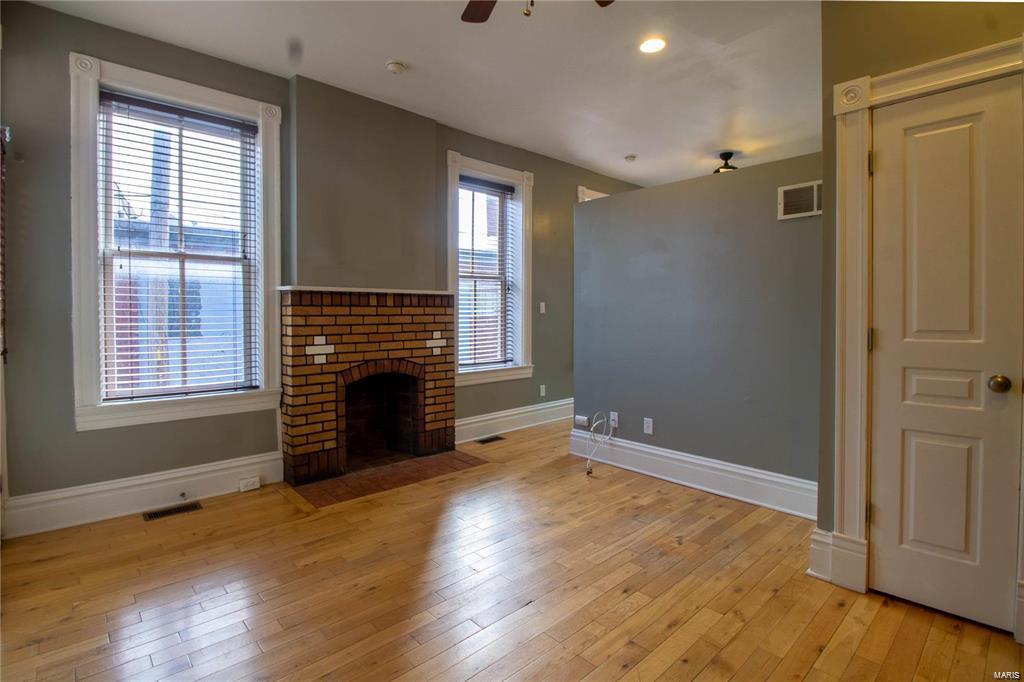 St Louis, Missouri 63104, United States, 1 Bedroom Bedrooms, ,1 BathroomBathrooms,Residential,Active,34695