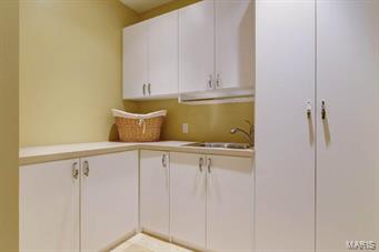 Crescent Condo - Residential