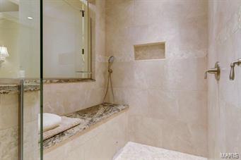 Crescent Condo - Residential