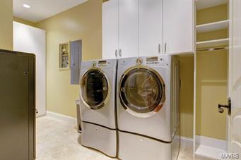 Crescent Condo - Residential