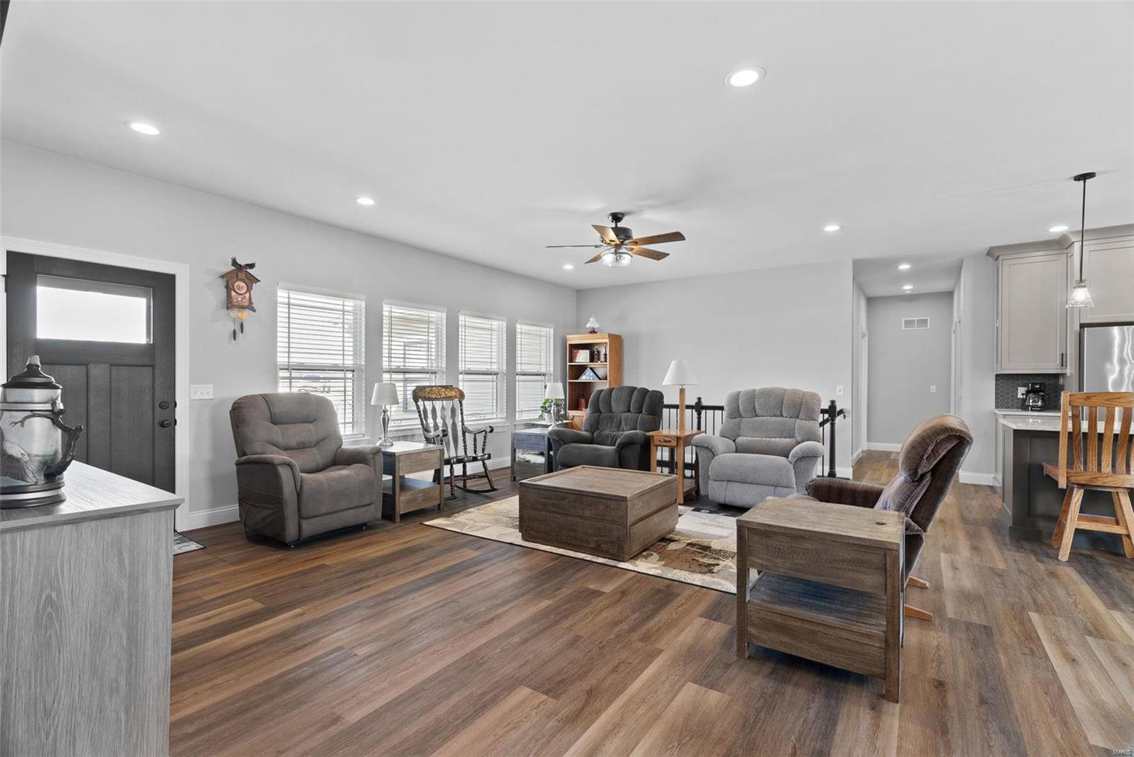 25 Gregory Michael Ln