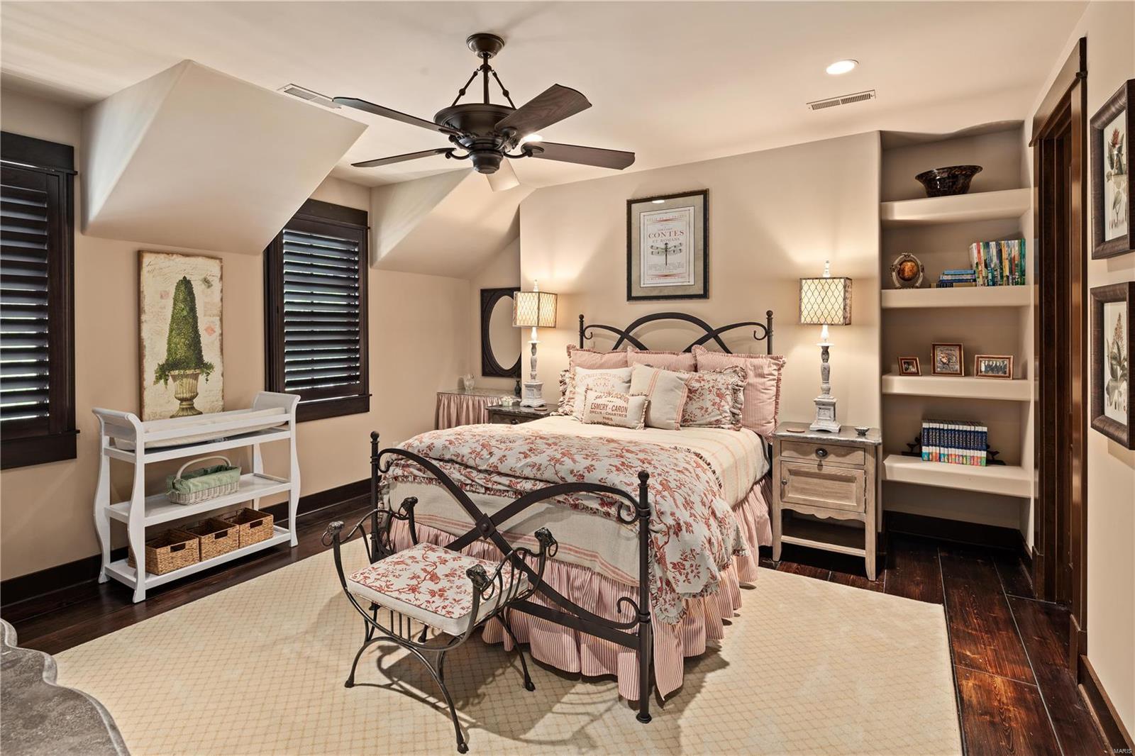 Clayton Gardens 2 - Residential