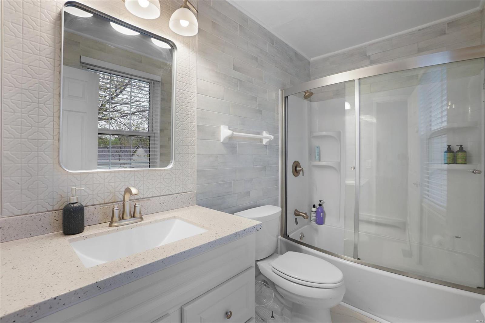 St Peters, Missouri 63376, United States, 3 Bedrooms Bedrooms, ,4 BathroomsBathrooms,Residential,Active,112990