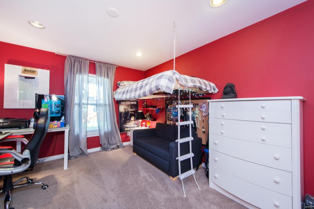 The Manors At Glenbrook - Residential