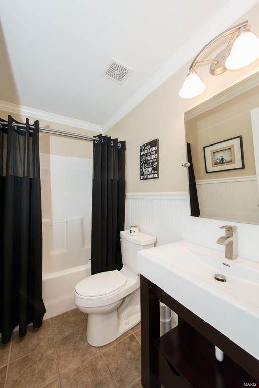 The Manors At Glenbrook - Residential