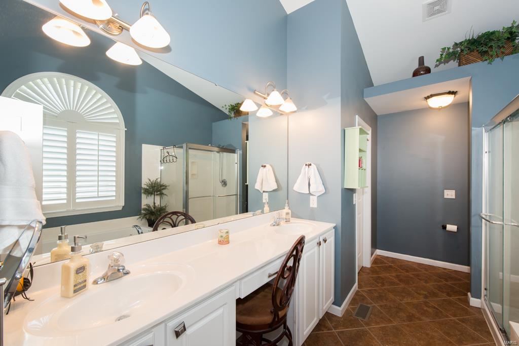 The Manors At Glenbrook - Residential