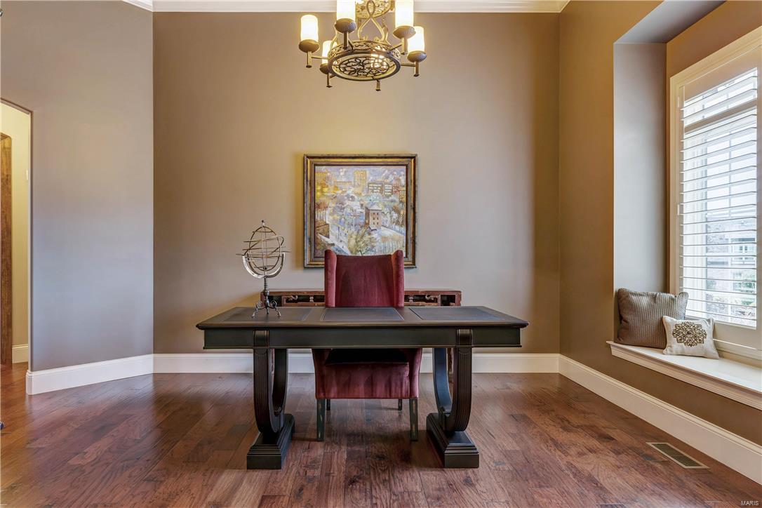 Ladue Court Villas - Residential