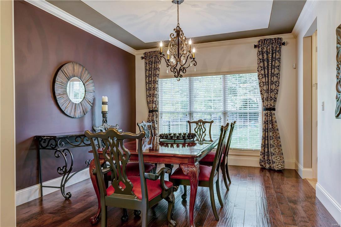 Ladue Court Villas - Residential