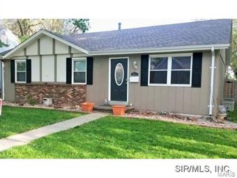 Photo 1 of 24 — 511 E WASHINGTON Street E, O'Fallon, IL 62269