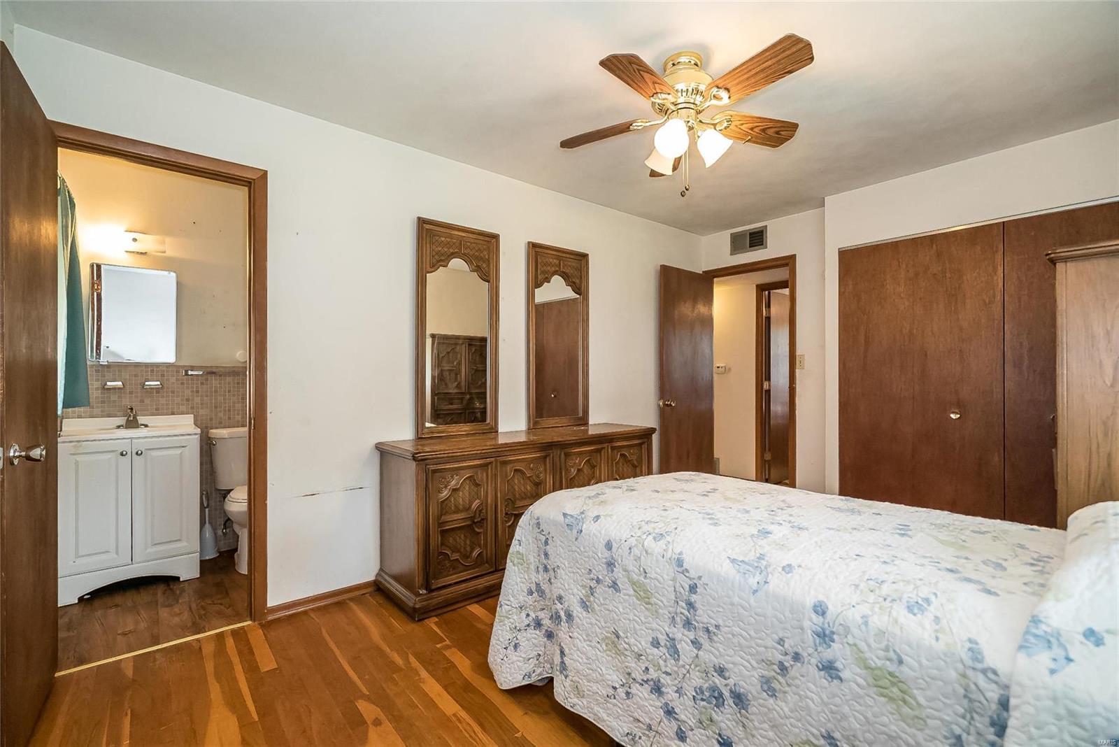 Hathaway Manor 22 - Residential