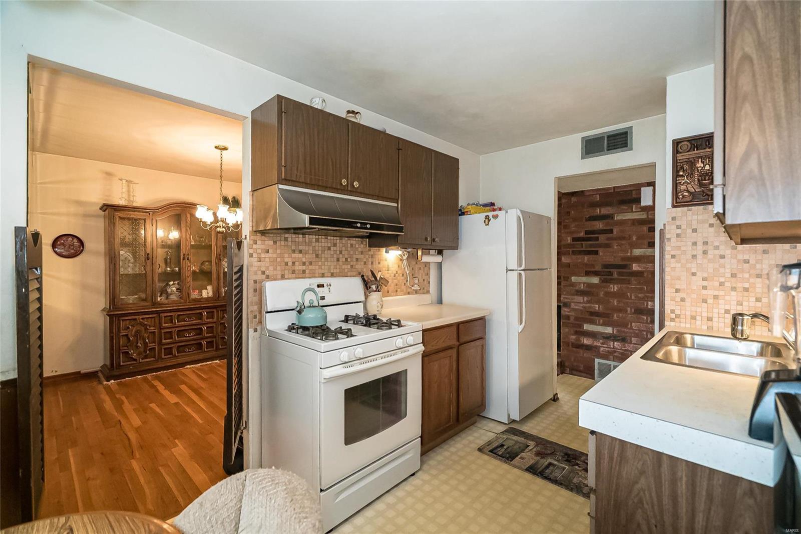 Hathaway Manor 22 - Residential