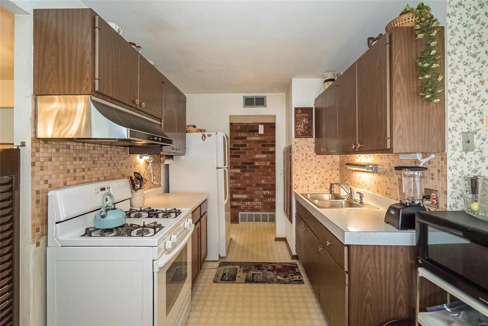 Hathaway Manor 22 - Residential