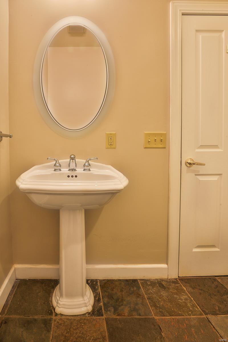 Runnymede 01 - Residential