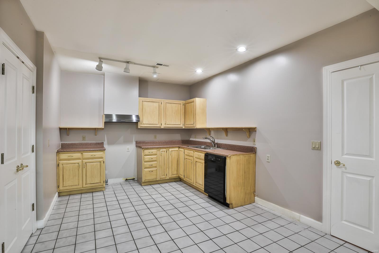 Runnymede 01 - Residential