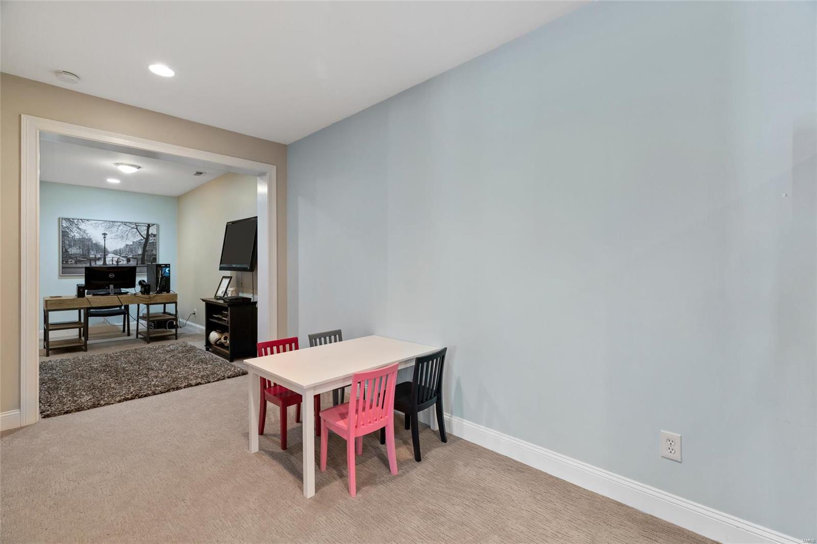 Oakville Woods - Residential