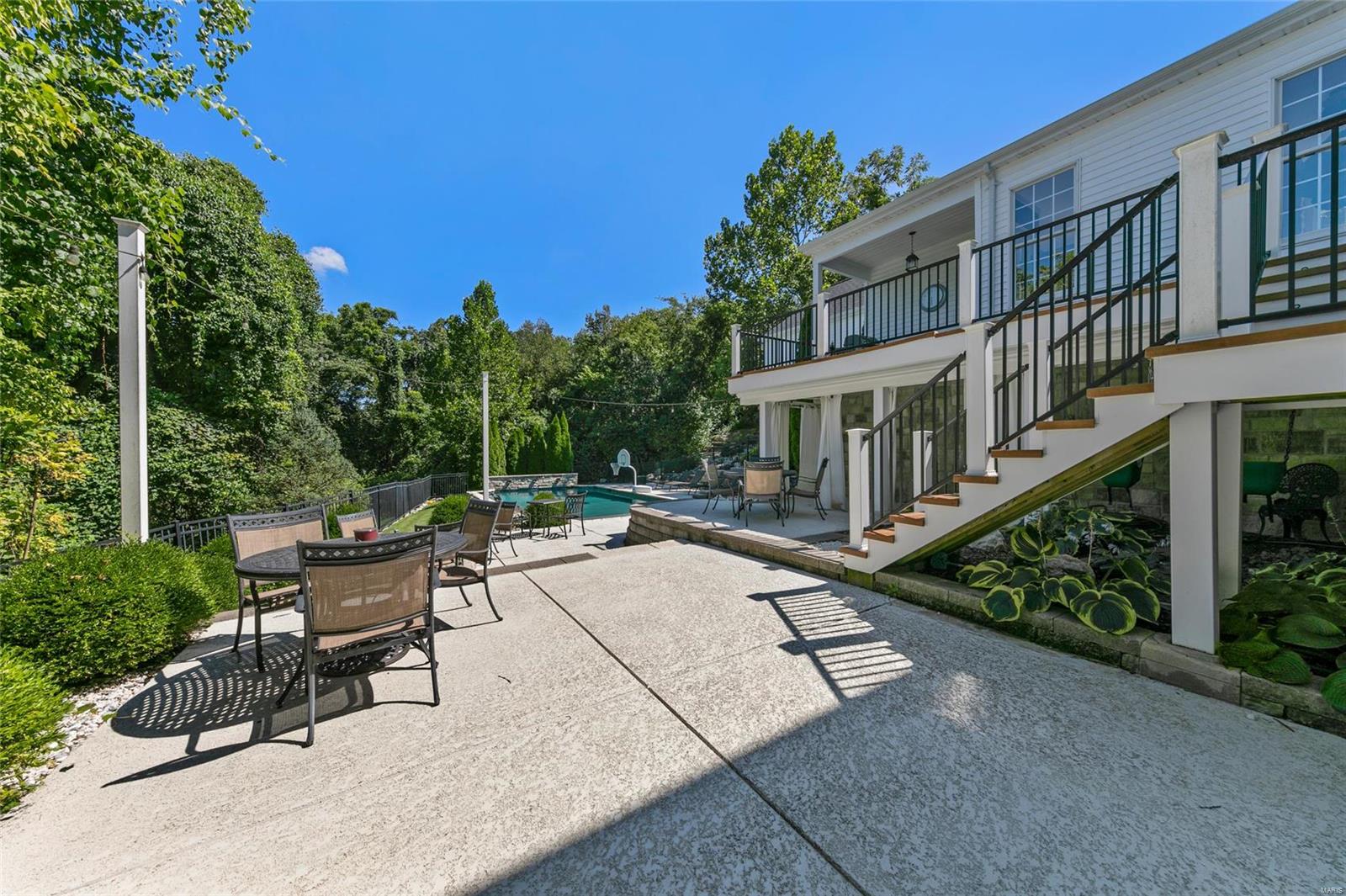 Oakville Woods - Residential