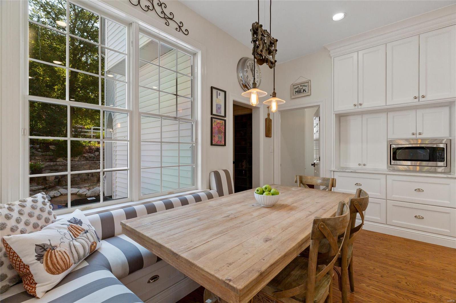 Oakville Woods - Residential