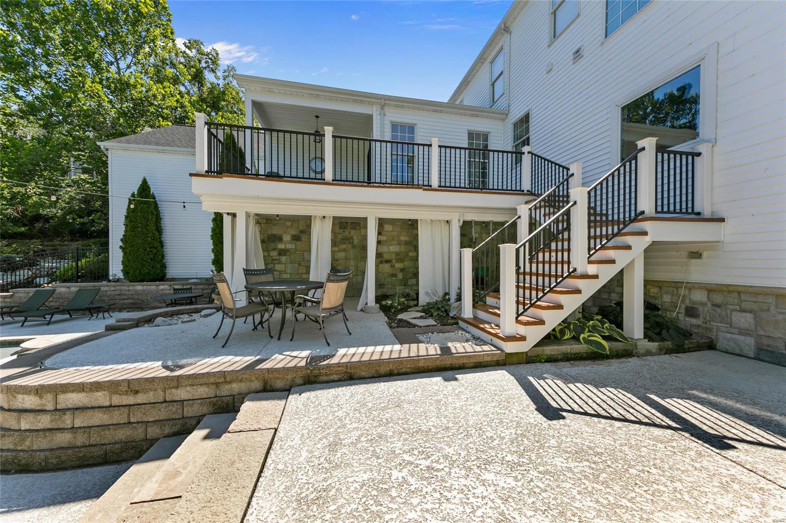 Oakville Woods - Residential