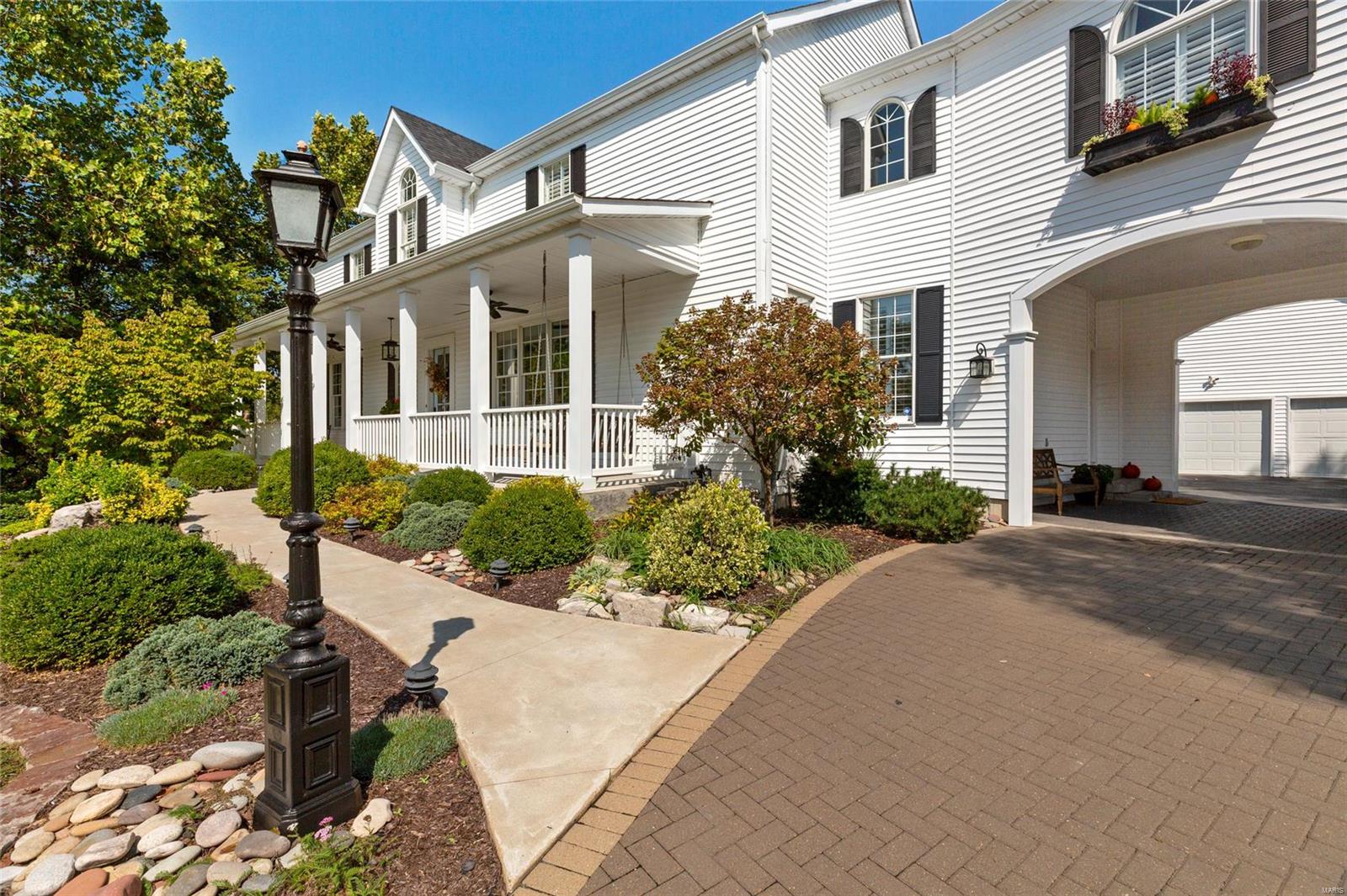 Oakville Woods - Residential