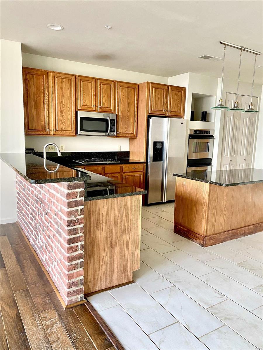 Edison Condominiums - Residential Lease