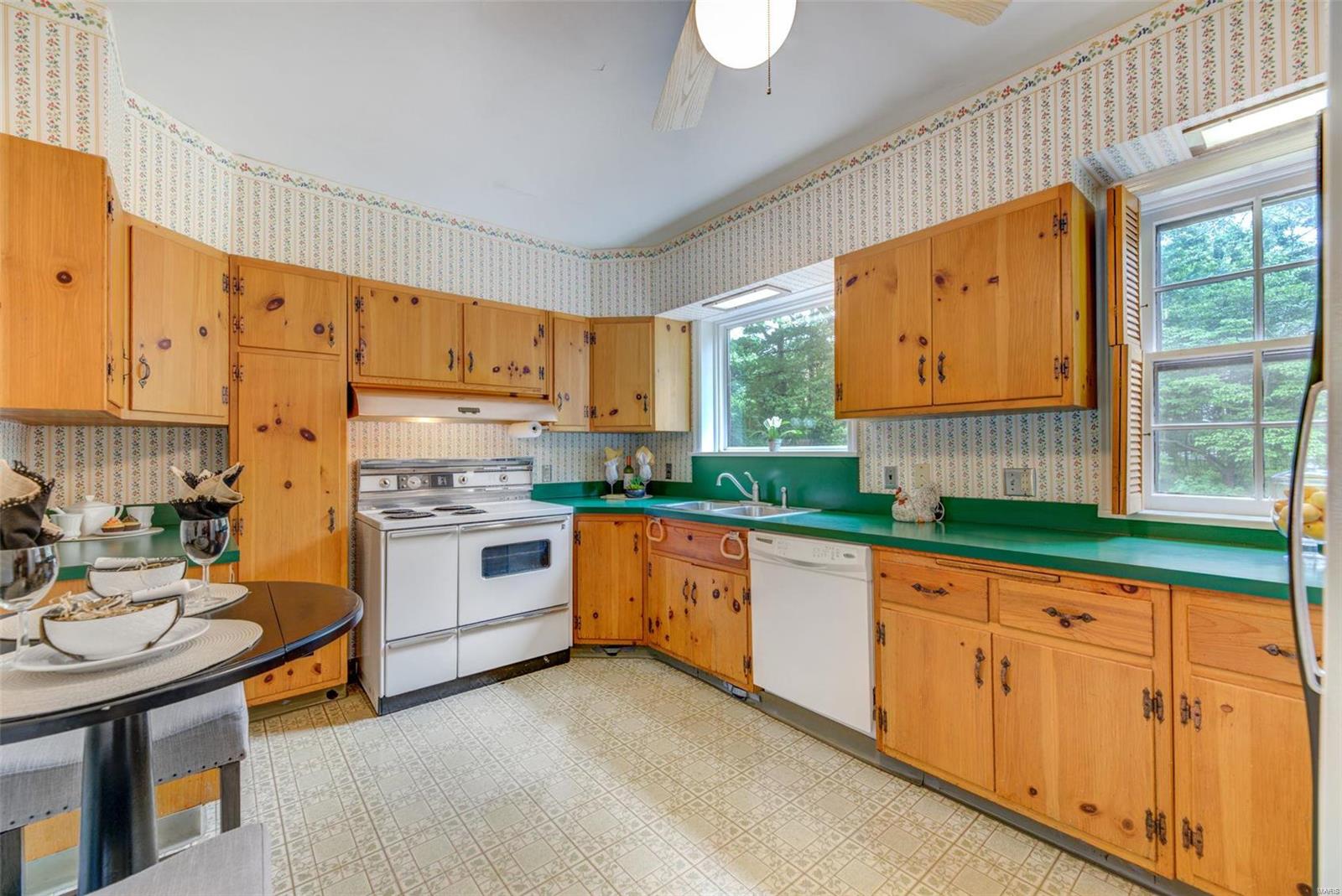 Davis Place - Residential