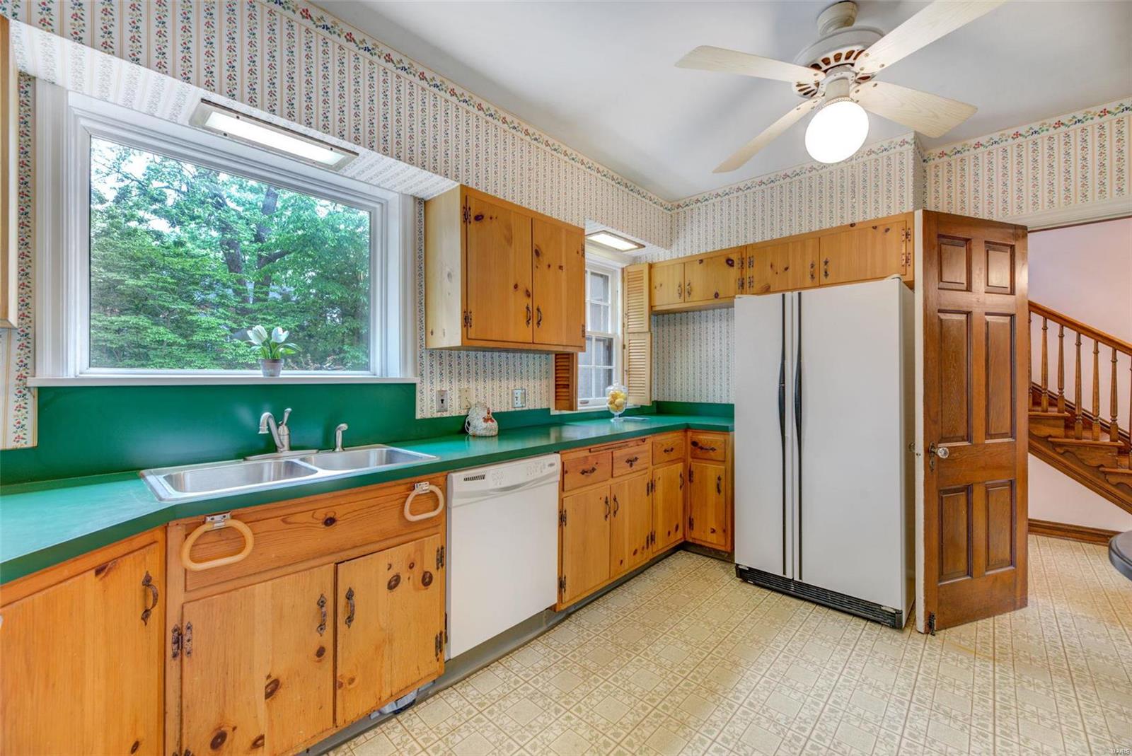 Davis Place - Residential