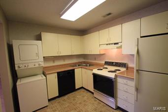 Brentwood Forest Condo Ph Seven - Residential
