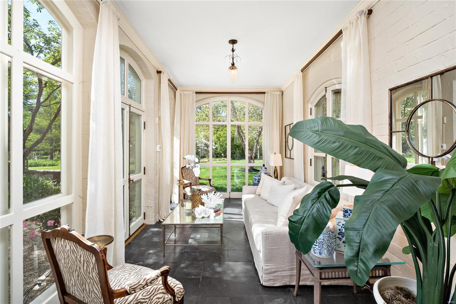 Warson Corner - Residential