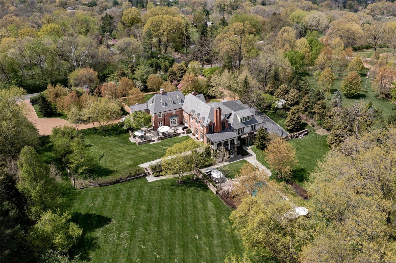 Warson Corner - Residential