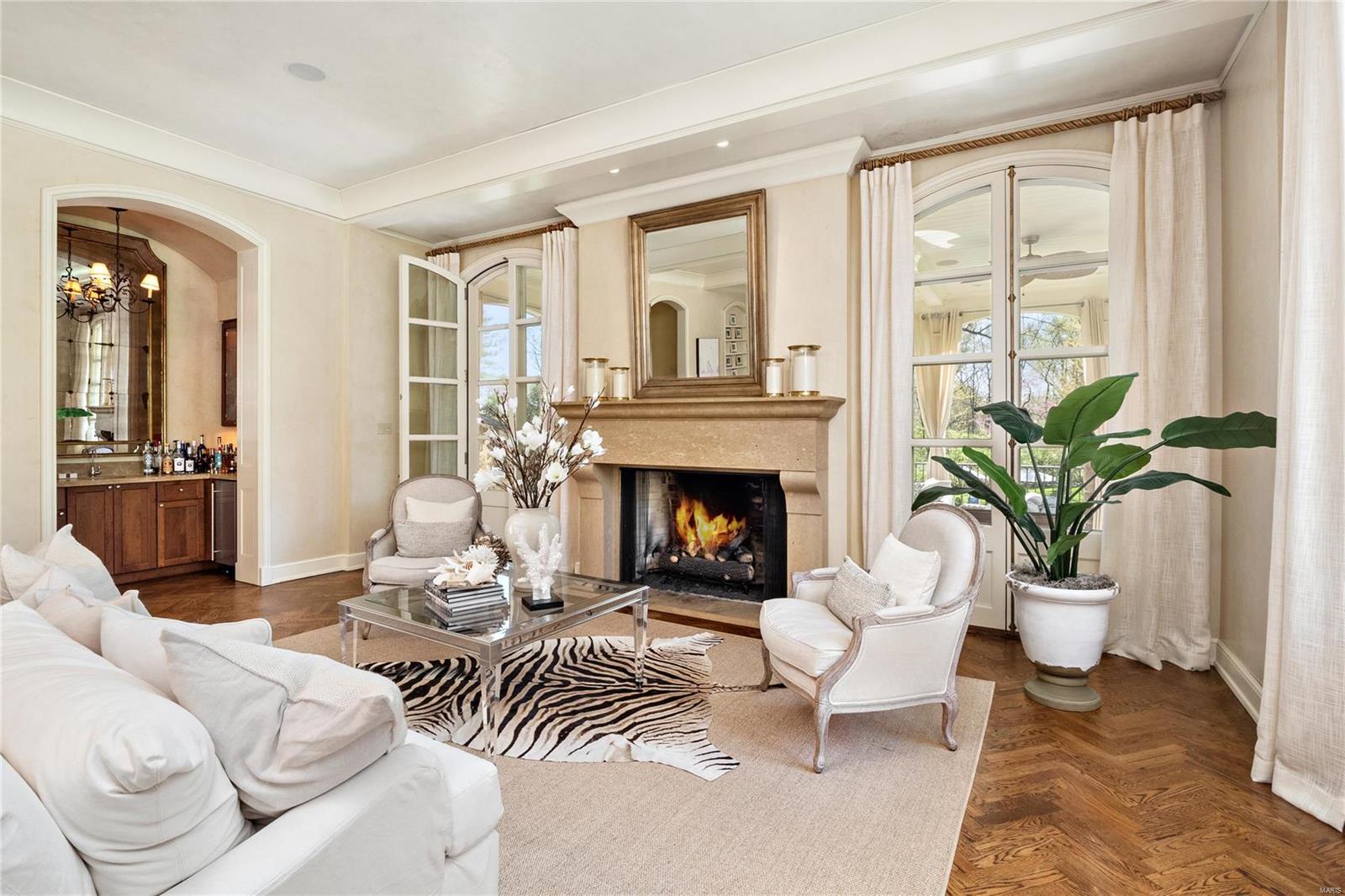 Warson Corner - Residential