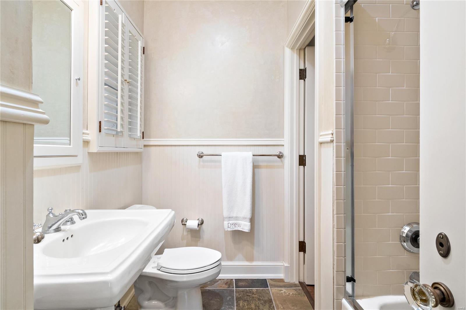 Warson Corner - Residential