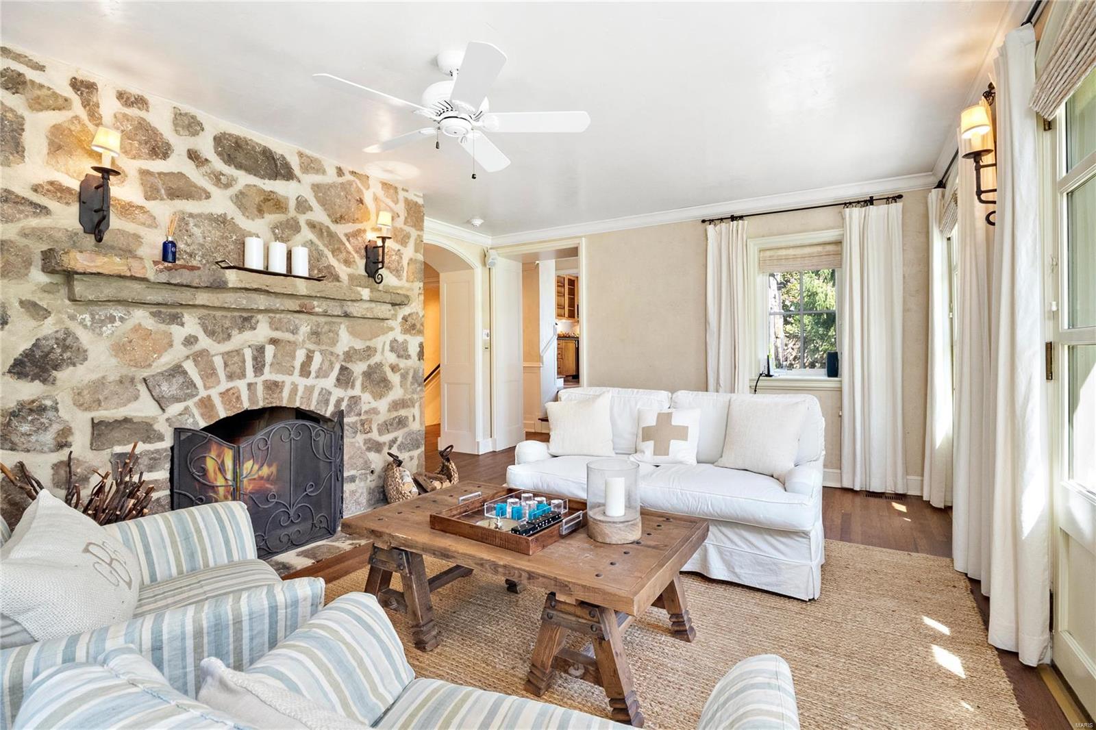 Warson Corner - Residential