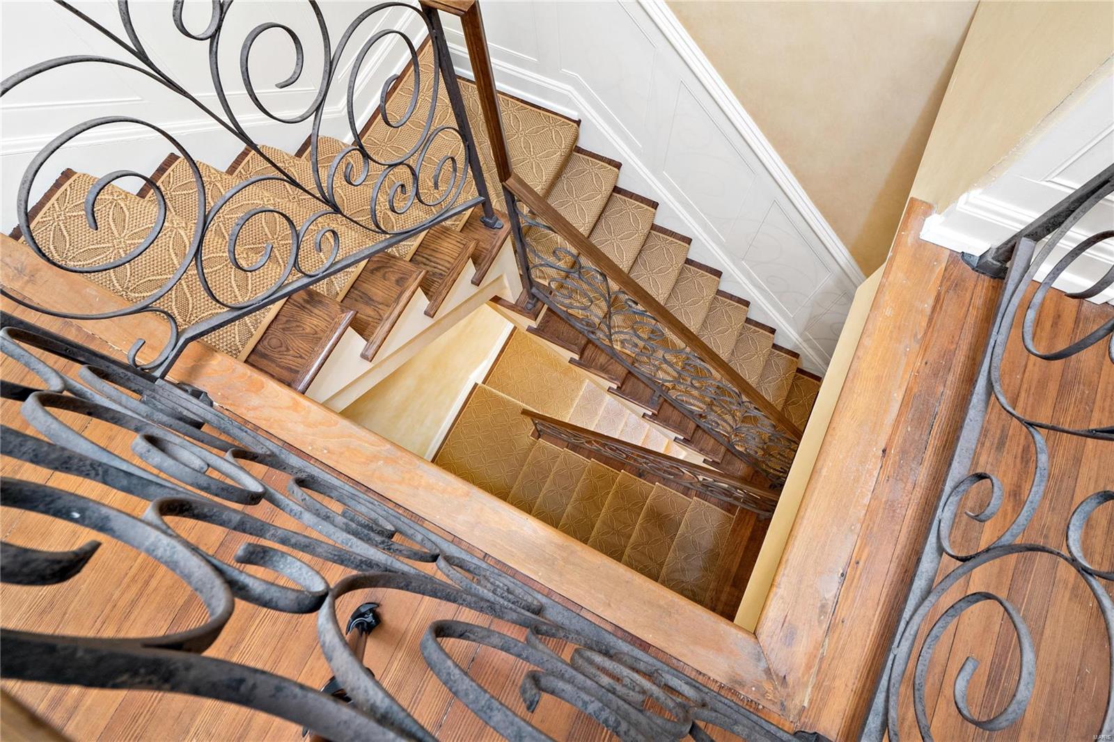 Warson Corner - Residential