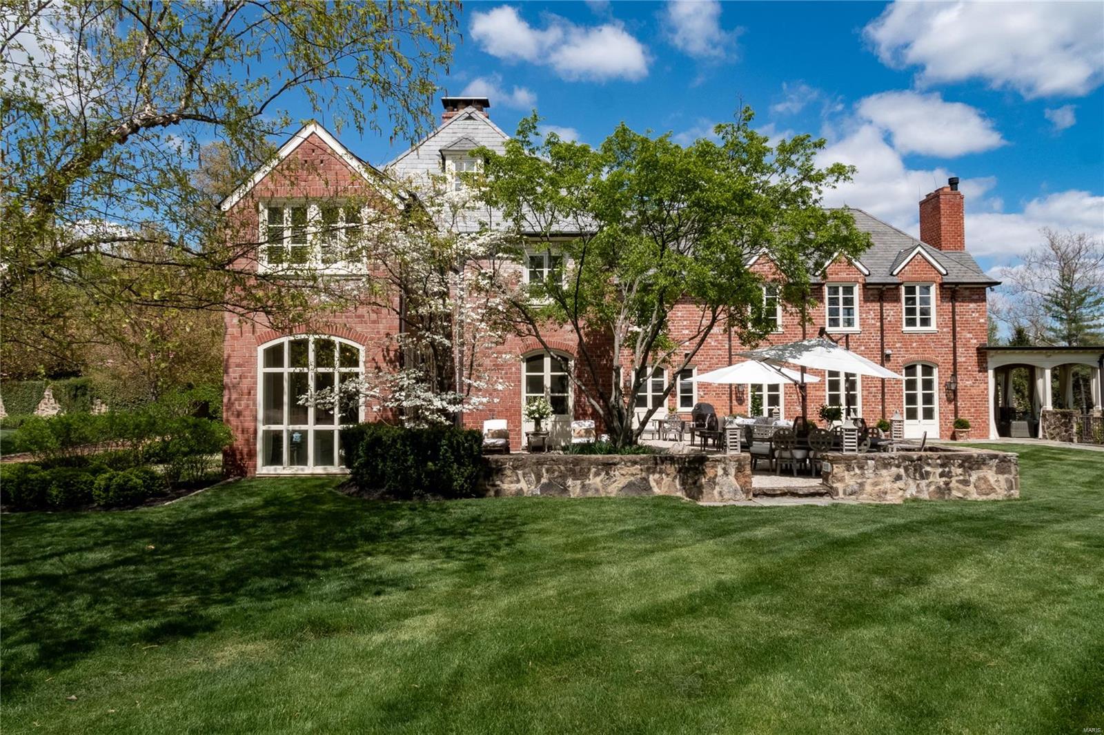 Warson Corner - Residential