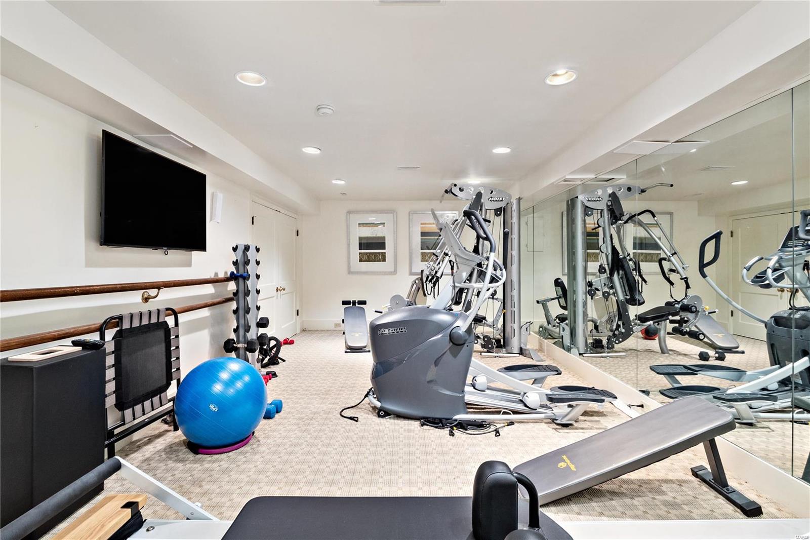 Warson Corner - Residential