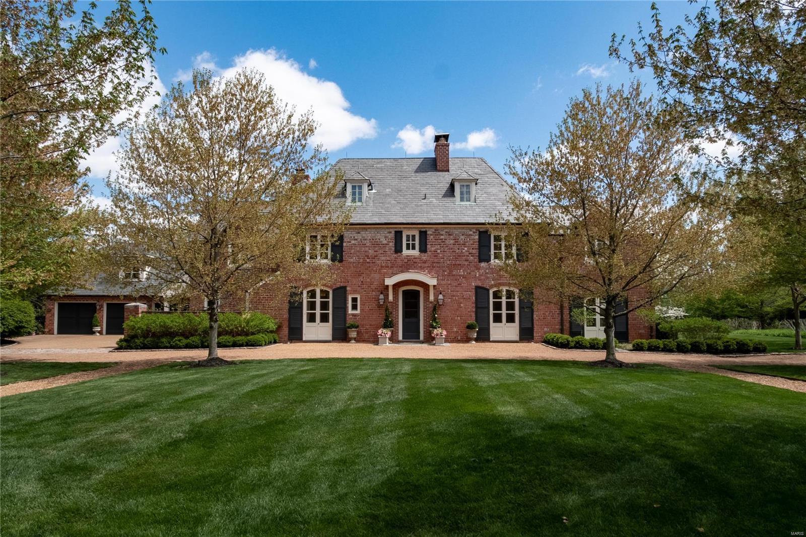 Warson Corner - Residential