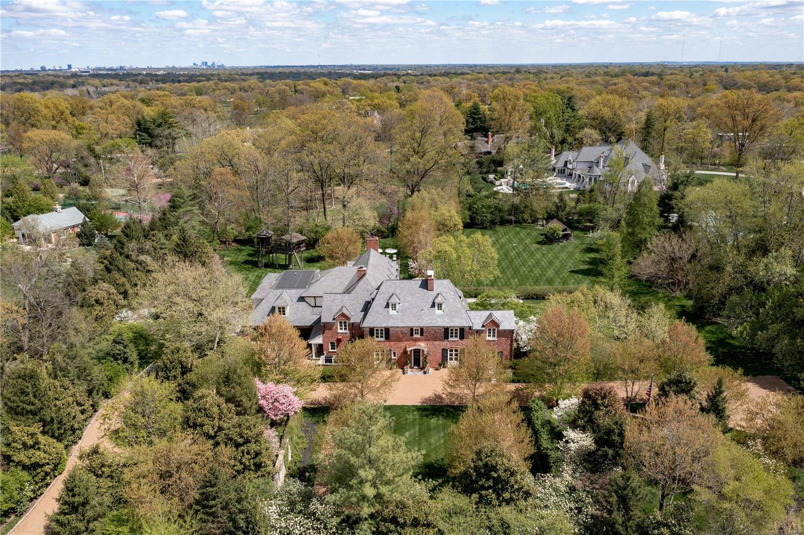 Warson Corner - Residential