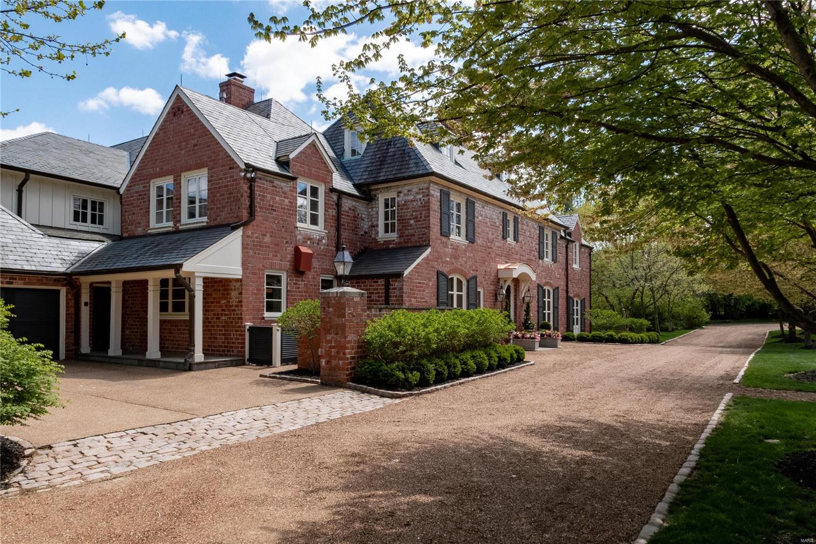 Warson Corner - Residential