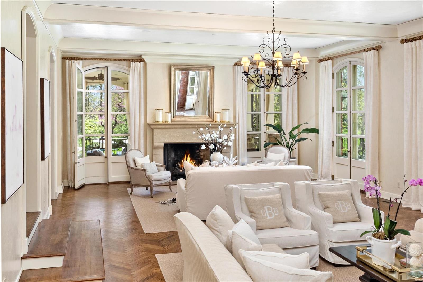 Warson Corner - Residential