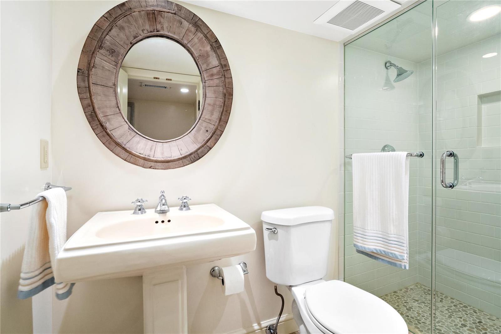 Warson Corner - Residential