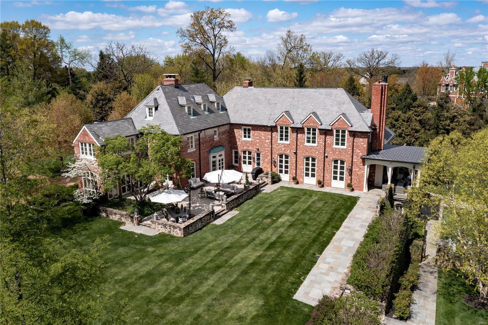 Warson Corner - Residential