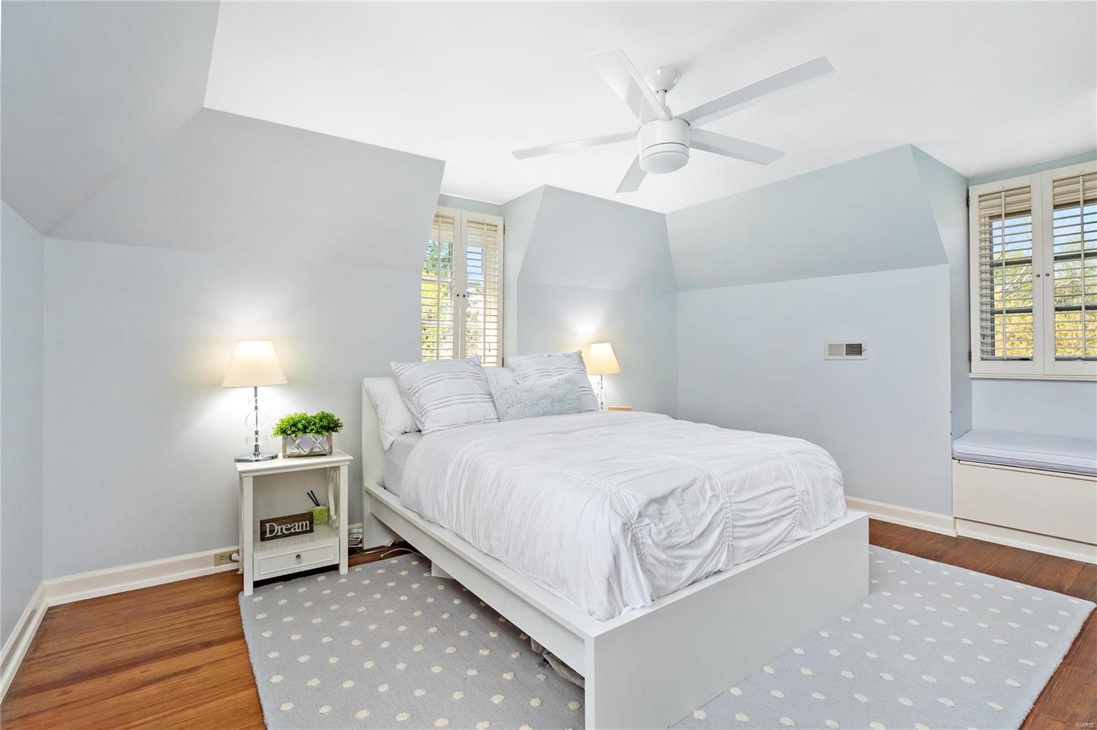 Warson Corner - Residential